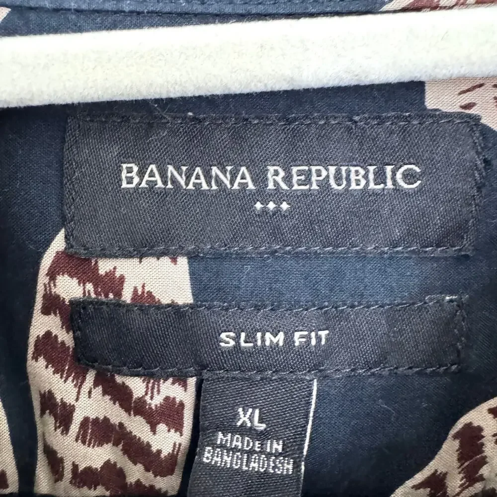 Banana Republic very good